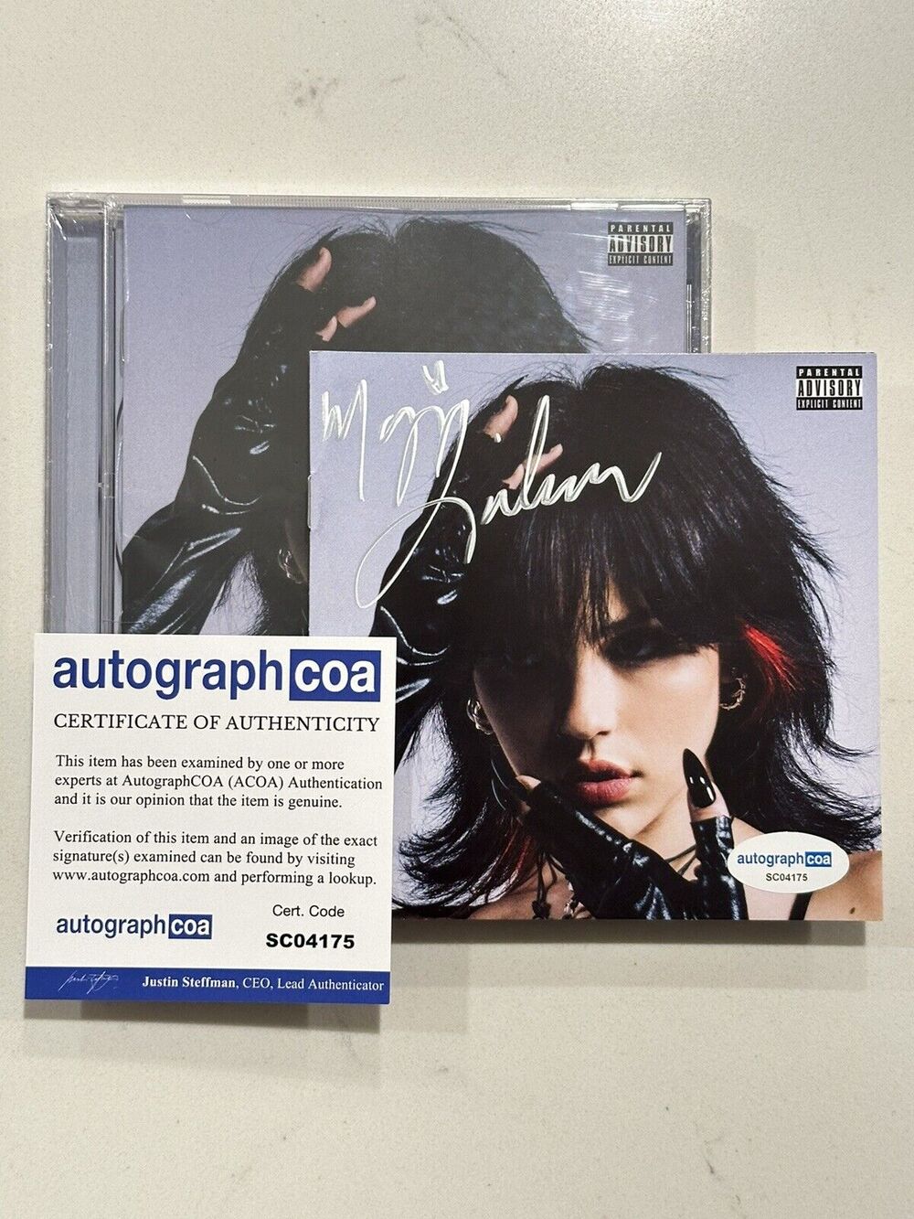 MAGGIE LINDEMANN - Paranoia Cd with Signed / Autographed COA Booklet - ACOA #3